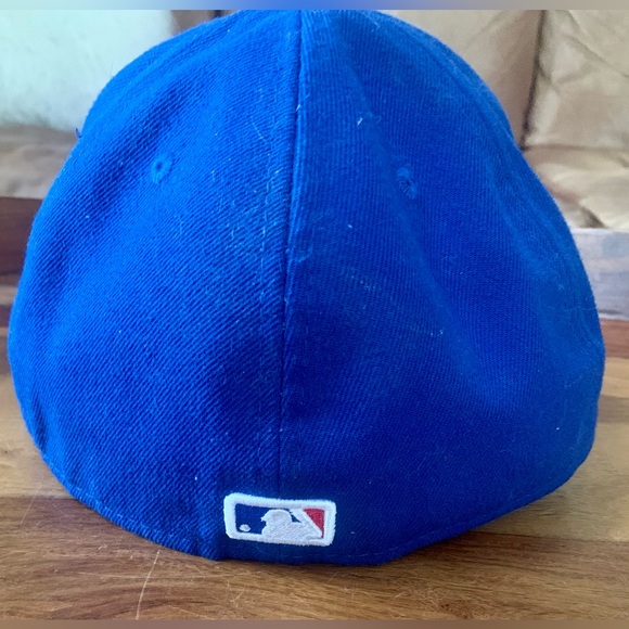 Chicago Cubs New Era Royal Authentic Collection 59Fifty Fitted Hat - Picture 8 of 10